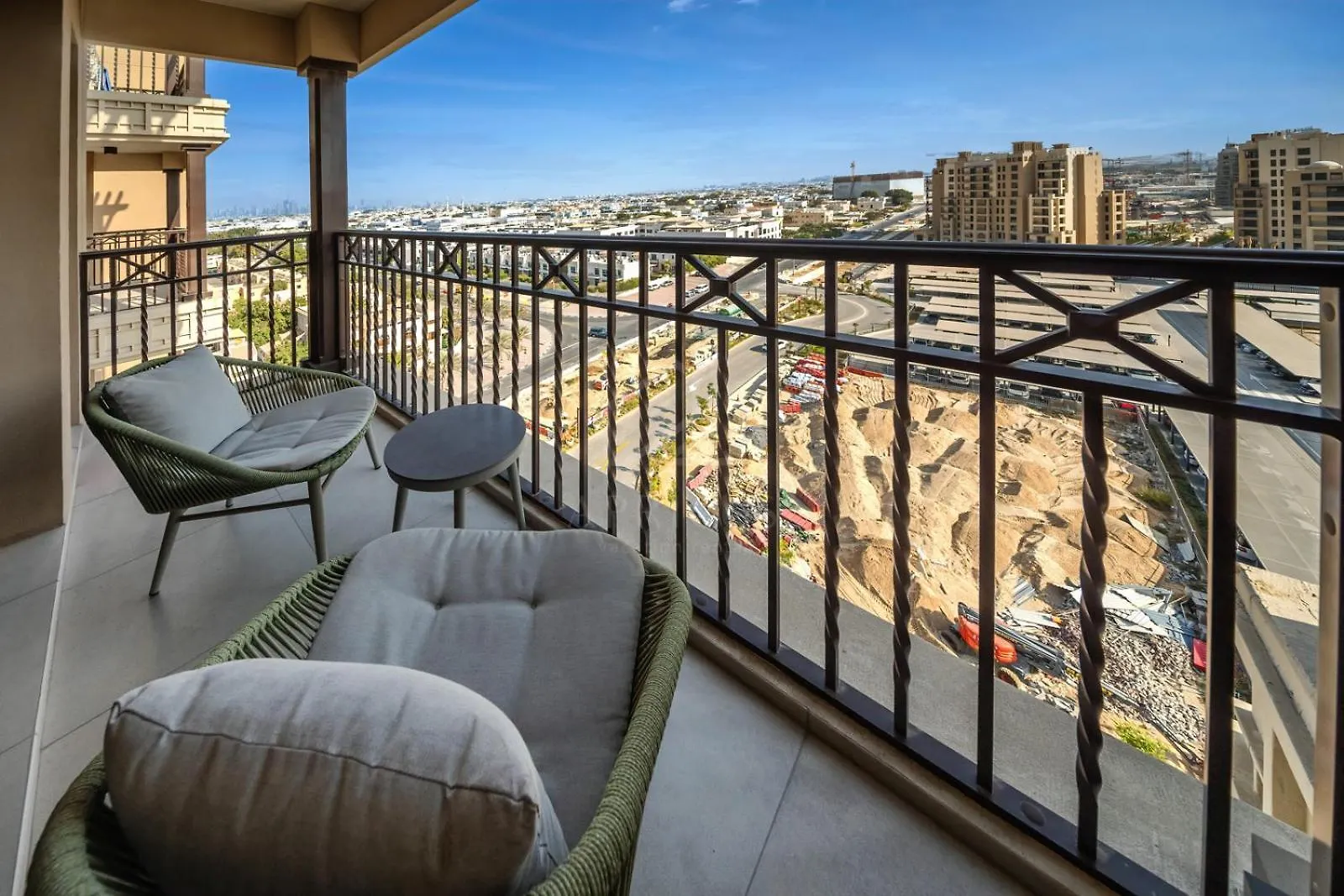Apartment New 1 Bd In Madinat Jumeirah Living Dubai